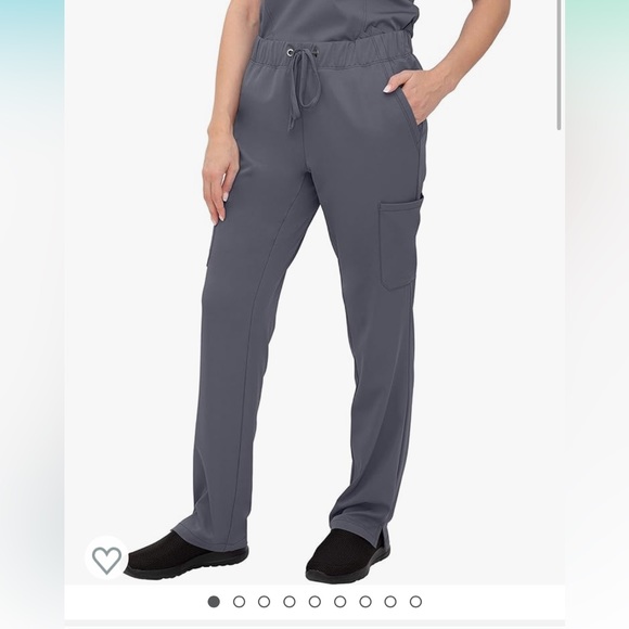 SOULFUL SCRUBS for Women 6 Pocket, Cargo Pant - Stylish Medical Scrub Pant 🤍 - Picture 1 of 6